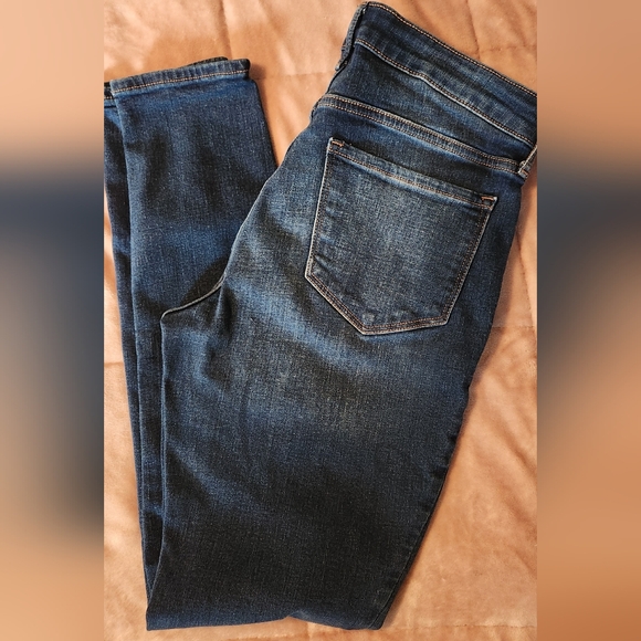Old Navy Denim - Old Navy Rockstar Super Skinny Dis-stressed Women's Jeans Size 10 Long